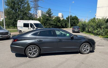 Hyundai Sonata VIII, 2020 год, 2 300 000 рублей, 3 фотография