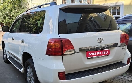 Toyota Land Cruiser 200, 2014 год, 3 535 000 рублей, 6 фотография