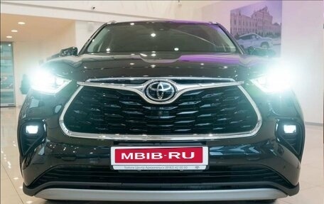 Toyota Highlander, 2025 год, 5 400 000 рублей, 2 фотография