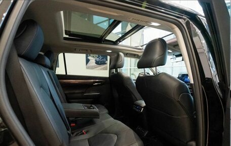Toyota Highlander, 2025 год, 5 400 000 рублей, 18 фотография