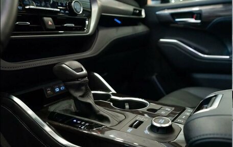 Toyota Highlander, 2025 год, 5 400 000 рублей, 20 фотография