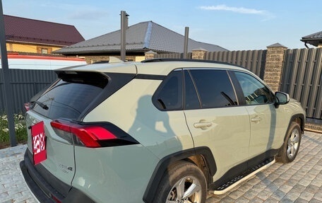Toyota RAV4, 2019 год, 2 900 000 рублей, 7 фотография