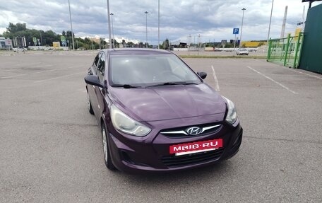 Hyundai Solaris II рестайлинг, 2011 год, 780 000 рублей, 2 фотография