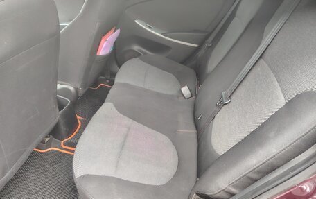 Hyundai Solaris II рестайлинг, 2011 год, 780 000 рублей, 4 фотография