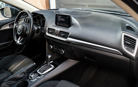 Mazda 3, 2018 год, 1 787 000 рублей, 8 фотография