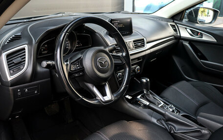 Mazda 3, 2018 год, 1 787 000 рублей, 12 фотография