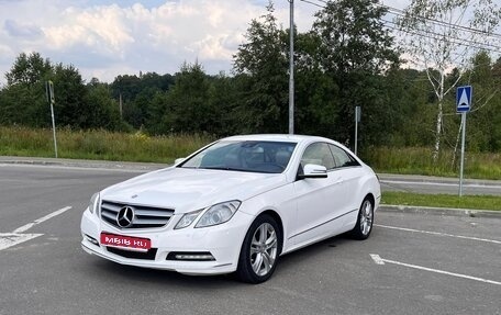Mercedes-Benz E-Класс, 2013 год, 1 550 000 рублей, 1 фотография