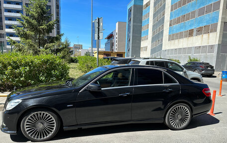 Mercedes-Benz E-Класс, 2011 год, 1 450 000 рублей, 3 фотография