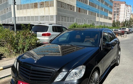 Mercedes-Benz E-Класс, 2011 год, 1 450 000 рублей, 2 фотография