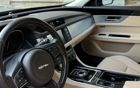 Jaguar XF II, 2017 год, 2 130 000 рублей, 2 фотография