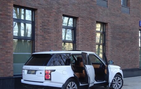 Land Rover Range Rover IV рестайлинг, 2018 год, 9 375 000 рублей, 13 фотография