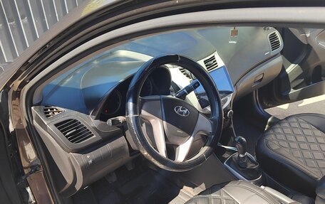 Hyundai Solaris II рестайлинг, 2015 год, 859 000 рублей, 12 фотография