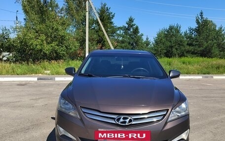 Hyundai Solaris II рестайлинг, 2015 год, 859 000 рублей, 9 фотография