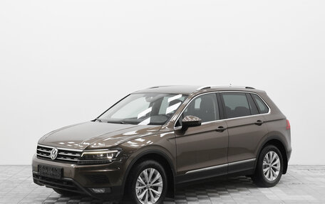 Volkswagen Tiguan II, 2017 год, 2 099 000 рублей, 2 фотография