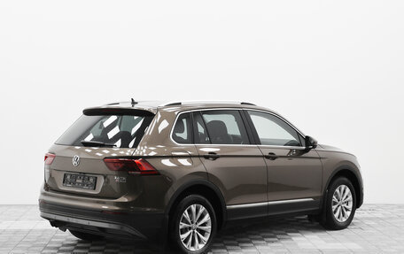 Volkswagen Tiguan II, 2017 год, 2 099 000 рублей, 3 фотография