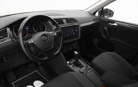 Volkswagen Tiguan II, 2017 год, 2 099 000 рублей, 7 фотография