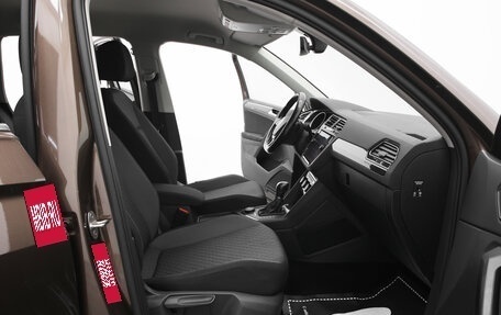 Volkswagen Tiguan II, 2017 год, 2 099 000 рублей, 18 фотография