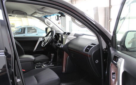 Toyota Land Cruiser Prado 150 рестайлинг 2, 2016 год, 4 100 000 рублей, 13 фотография