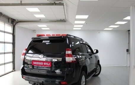 Toyota Land Cruiser Prado 150 рестайлинг 2, 2016 год, 4 100 000 рублей, 3 фотография