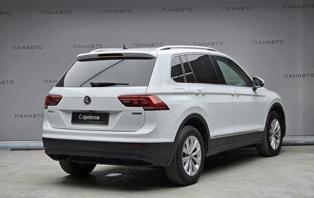 Volkswagen Tiguan II, 2018 год, 2 165 000 рублей, 2 фотография