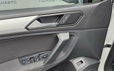 Volkswagen Tiguan II, 2018 год, 2 165 000 рублей, 11 фотография