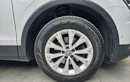Volkswagen Tiguan II, 2018 год, 2 165 000 рублей, 9 фотография