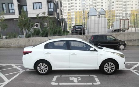 KIA Rio IV, 2019 год, 1 020 000 рублей, 3 фотография