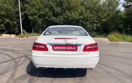Mercedes-Benz E-Класс, 2013 год, 1 550 000 рублей, 4 фотография