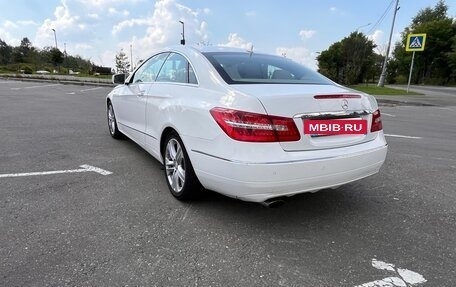 Mercedes-Benz E-Класс, 2013 год, 1 550 000 рублей, 3 фотография