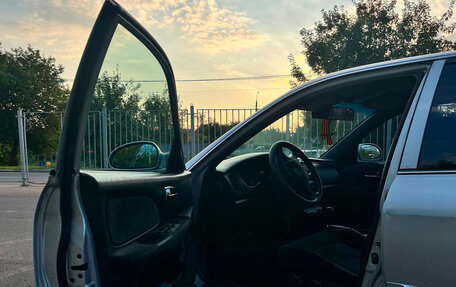 Hyundai Sonata IV рестайлинг, 2005 год, 320 000 рублей, 8 фотография