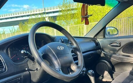 Hyundai Sonata IV рестайлинг, 2005 год, 320 000 рублей, 12 фотография
