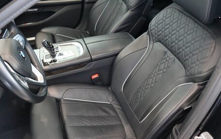 BMW 7 серия, 2016 год, 4 590 000 рублей, 24 фотография
