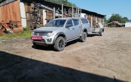 Mitsubishi L200 IV рестайлинг, 2014 год, 1 470 000 рублей, 4 фотография