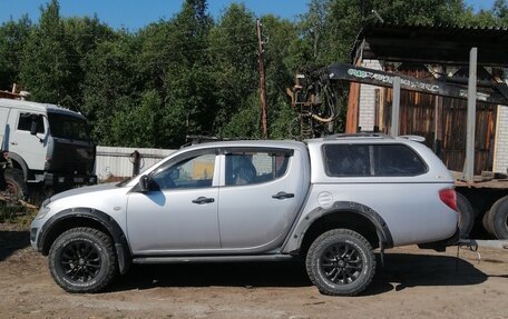 Mitsubishi L200 IV рестайлинг, 2014 год, 1 470 000 рублей, 6 фотография