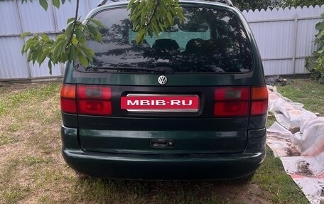 Volkswagen Sharan I рестайлинг, 1998 год, 520 000 рублей, 10 фотография