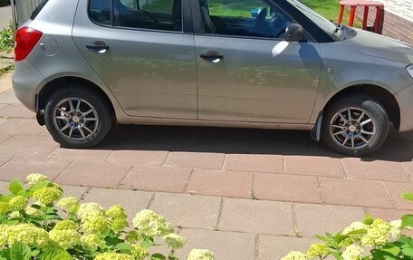 Skoda Fabia II, 2013 год, 450 000 рублей, 1 фотография