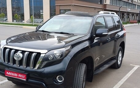 Toyota Land Cruiser Prado 150 рестайлинг 2, 2013 год, 2 950 000 рублей, 1 фотография