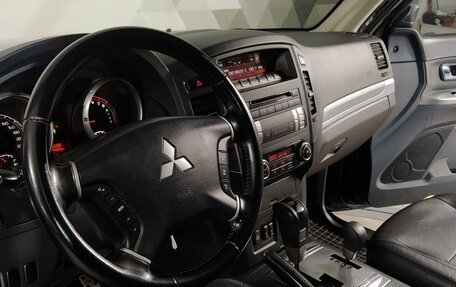 Mitsubishi Pajero IV, 2013 год, 2 399 000 рублей, 9 фотография