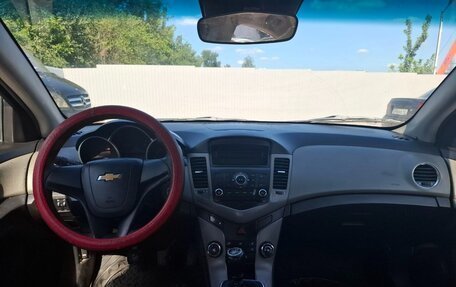 Chevrolet Cruze II, 2011 год, 490 000 рублей, 8 фотография