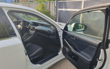 Lexus IS III, 2014 год, 2 570 000 рублей, 9 фотография