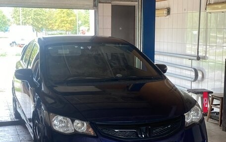 Honda Civic VIII, 2009 год, 850 000 рублей, 2 фотография