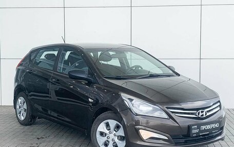 Hyundai Solaris II рестайлинг, 2015 год, 750 000 рублей, 3 фотография