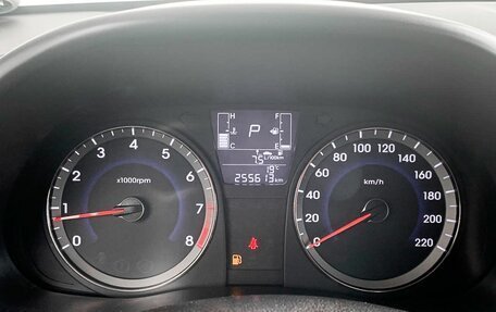 Hyundai Solaris II рестайлинг, 2015 год, 750 000 рублей, 16 фотография