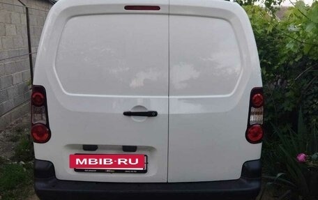 Peugeot Partner II рестайлинг 2, 2012 год, 720 000 рублей, 3 фотография