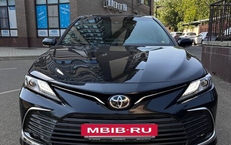 Toyota Camry, 2023 год, 3 150 000 рублей, 2 фотография