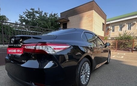 Toyota Camry, 2023 год, 3 150 000 рублей, 4 фотография