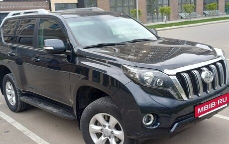 Toyota Land Cruiser Prado 150 рестайлинг 2, 2013 год, 2 950 000 рублей, 2 фотография