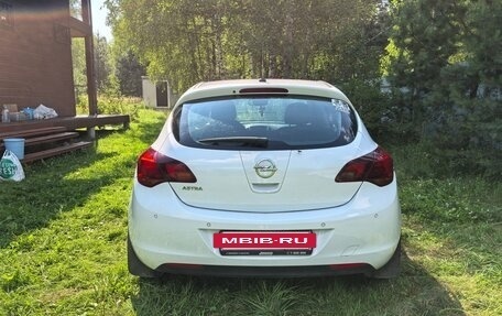 Opel Astra J, 2011 год, 1 000 000 рублей, 2 фотография