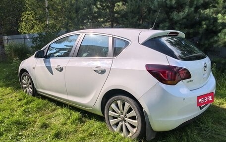 Opel Astra J, 2011 год, 1 000 000 рублей, 4 фотография