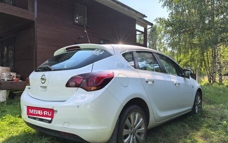 Opel Astra J, 2011 год, 1 000 000 рублей, 6 фотография